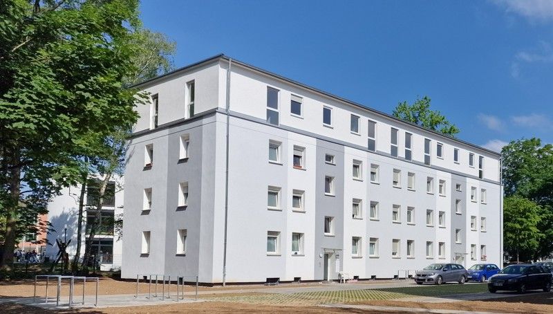 Erstbezug:  Dachgeschoss 2-Zimmer-Wohnung  mit großem Balkon in Bonn Plittersdorf